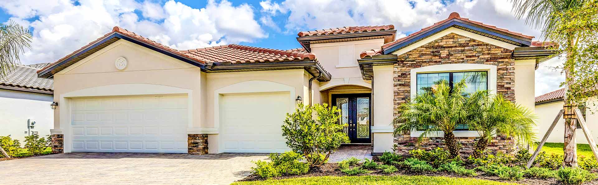 Front View of Florida Home