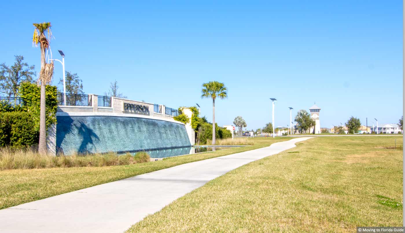 Fittness trail next to fountin and grass